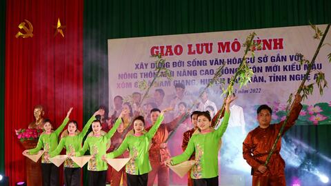 Giao lưu, tham quan mô hình xây dựng đời sống văn hóa cơ sở trên quê hương Bác