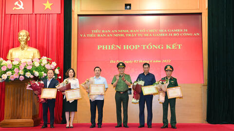Bộ Công an tặng thưởng 42 tập thể và 7 cá nhân đảm bảo tốt an ninh, trật tự tại SEA Games 31