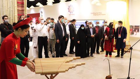 Cựu Tổng thống Cộng hòa Hồi giáo Iran tới thăm Nhà Triển lãm Việt Nam tại EXPO 2020 Dubai