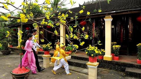 Kể câu chuyện về quê ăn Tết