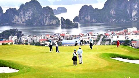 Kiến nghị hỗ trợ cho các sân golf bị ảnh hưởng bởi dịch Covid-19