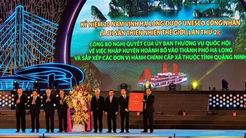 Kỷ niệm 20 năm Vịnh Hạ Long được UNESCO ghi danh là Di sản thiên nhiên thế giới (lần thứ 2)