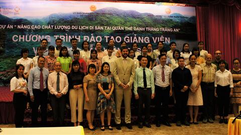 Nâng cao chất lượng nguồn nhân lực du lịch bền vững