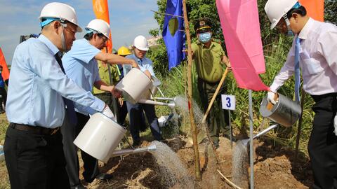 Phó Thủ tướng  Thường trực Trương Hòa Bình dự lễ phát động Đề án trồng 10 triệu cây xanh