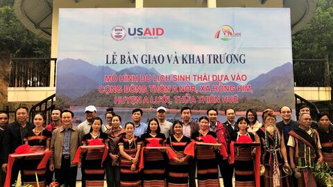 Khai trương hai làng du lịch sinh thái cộng đồng ở miền Trung