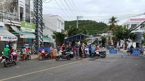 Khánh Hòa: Kiểm soát chặt người về từ vùng nguy cơ cao bởi dịch Covid-19