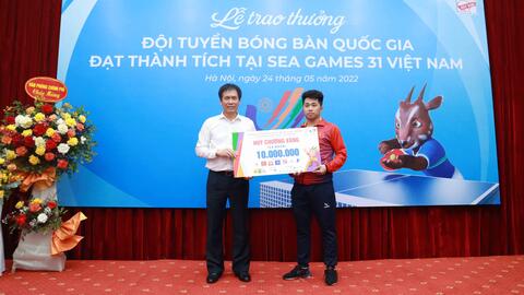 Vinh danh chiếc HCV sau 19 năm của bóng bàn Việt Nam