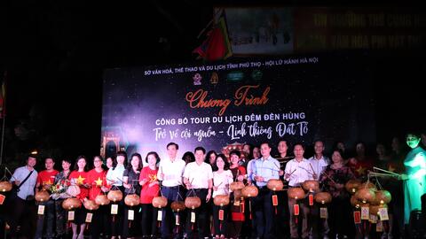Phú Thọ: Mở đầu đợt kích cầu mới bằng tour caravan về đất Tổ