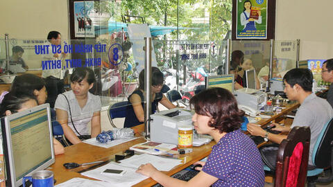 Thanh toán không dùng tiền mặt trong chi trả, thu nộp BHXH