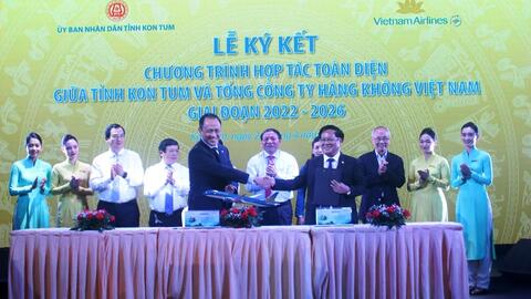 Diễn đàn “Du lịch Kon Tum - Tiềm năng và triển vọng”: Hàng loạt thỏa thuận được ký kết, hợp tác phát triển du lịch.