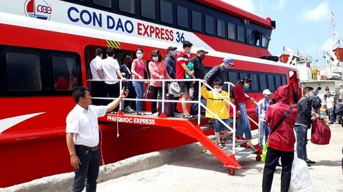 Các địa phương tiếp tục tạm dừng đón khách để phòng, chống dịch Covid-19
