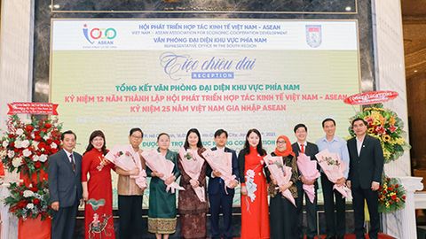Ấm áp và long trọng Ngày hội VASEAN trước thềm Xuân