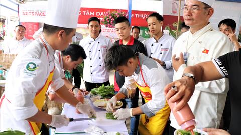 Hội chợ Du lịch quốc tế Cần Thơ thu hút người dân và du khách