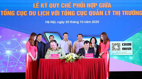 Ngành Du lịch và Quản lý thị trường hợp tác đẩy mạnh ứng dụng công nghệ số