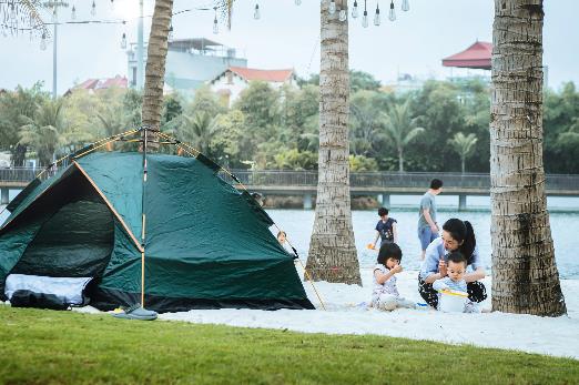 May be an image of 4 people and outdoors