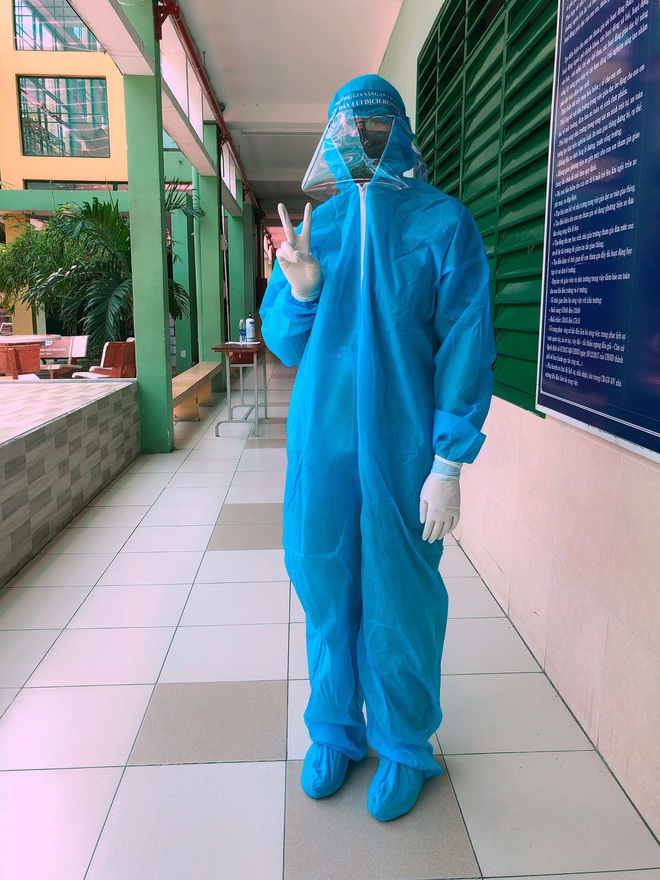 Cặp đôi 10x nên duyên nhờ đi tình nguyện chống dịch ở TPHCM - 4