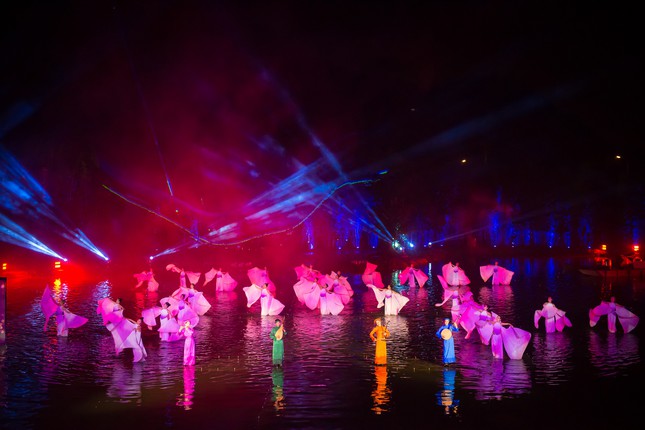 Chương trình nghệ thuật cho du khách - ảnh 1