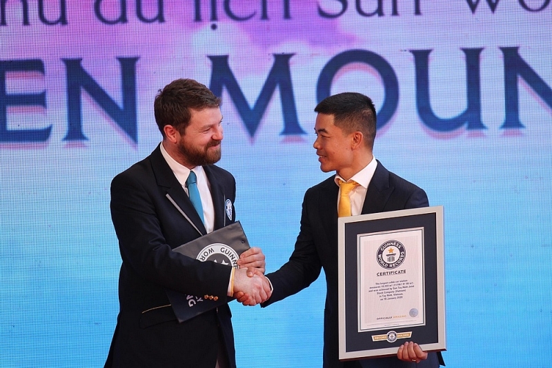 he thong cap treo moi tai khu du lich quoc gia nui ba den chinh thuc di vao hoat dong