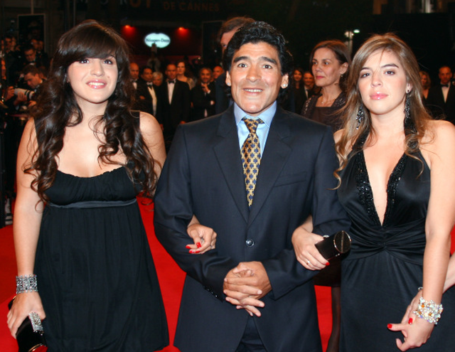 16 người thân tranh giành tài sản thừa kế của Maradona - 1