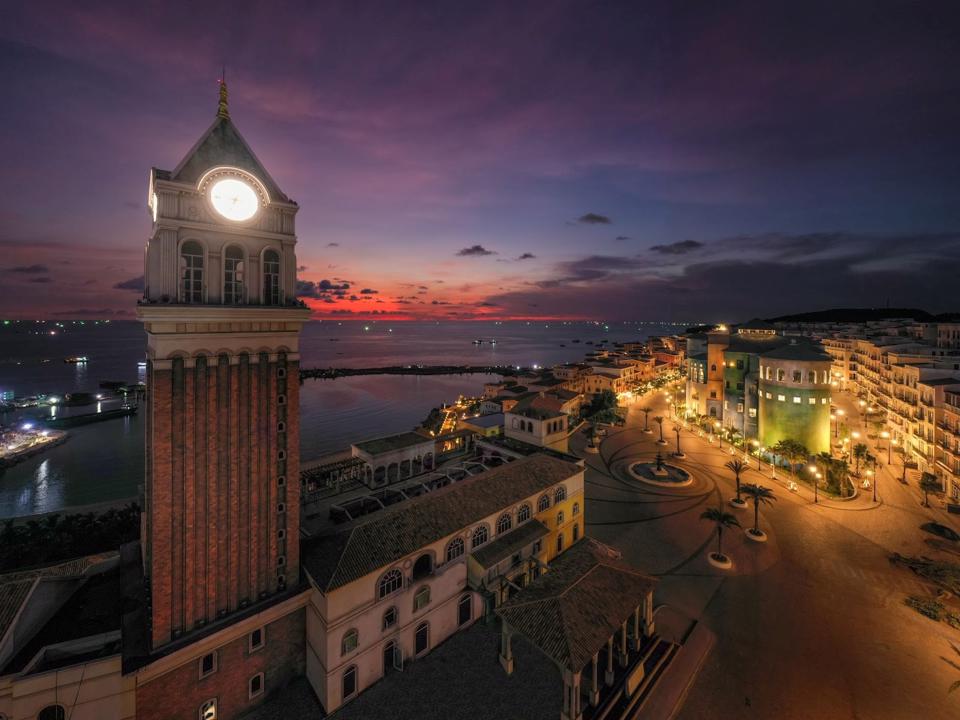 Ngôi làng Địa Trung Hải phồn hoa tại phía nam đảo Phú Quốc