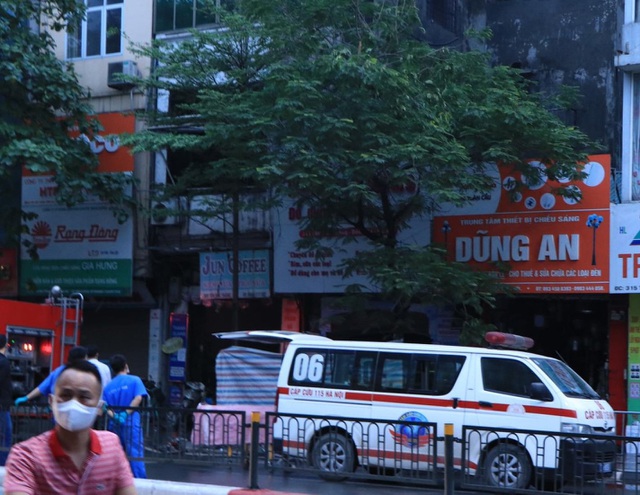 Hà Nội: Cháy lớn ở cửa hàng đồ sơ sinh, 4 người trong gia đình tử vong - 8