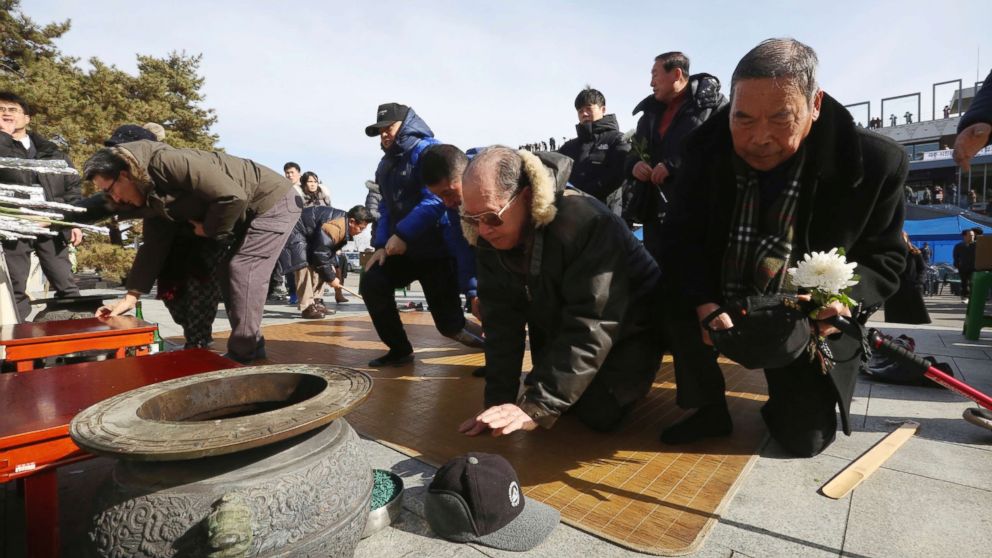 nhung phong tuc dau nam moi doc dao tai xu kim chi hinh anh 6