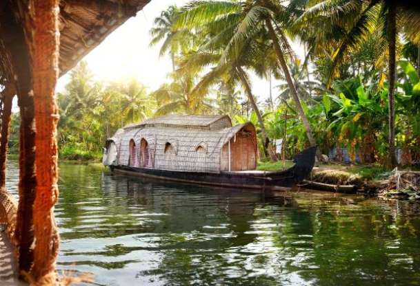 Hội An góp mặt trong top những điểm du lịch lãng mạn nhất cho ngày Valentine hình ảnh 2 hoi an gop mat trong top nhung diem du lich lang man nhat cho ngay valentine hinh anh 2