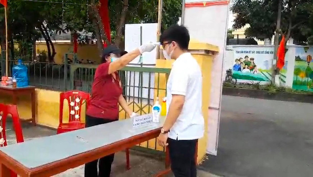 Bầu cử ở tâm dịch Bắc Giang - Ảnh 1.