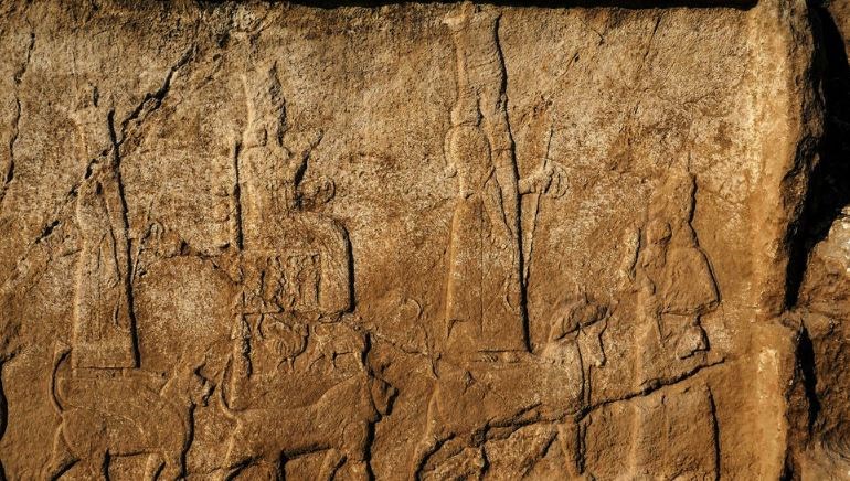 Phat hien buc phu dieu khong lo va xuong san xuat ruou 2.700 nam tuoi hinh anh 1