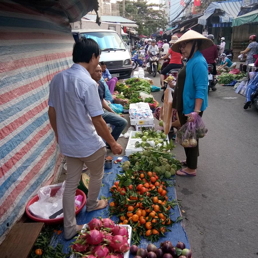 mung 4 tet ky hoi: cho truyen thong hut khach, sieu thi lac dac hinh anh 7
