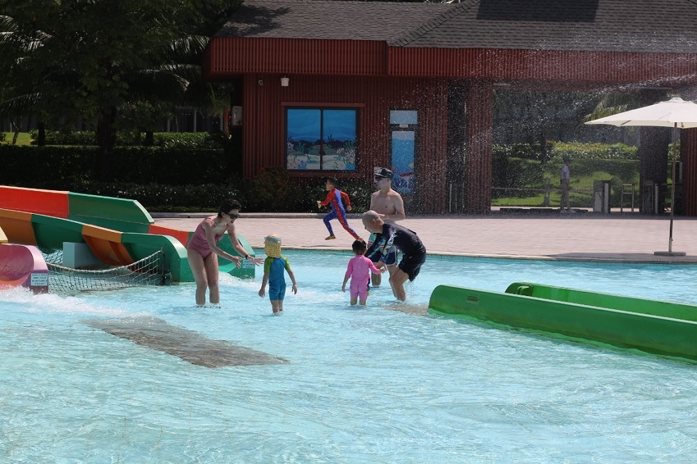 Dàn sao Việt 'đại náo' Vinpearl Land và Safari Phú Quốc