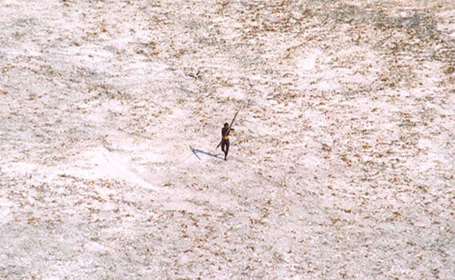 Hình ảnh người Sentinelese ở Ấn Độ. Ảnh: AFP