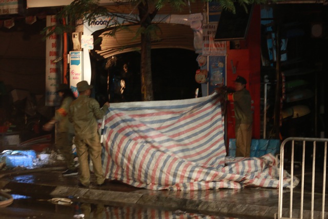 Hà Nội: Cháy lớn ở cửa hàng đồ sơ sinh, 4 người trong gia đình tử vong - 7