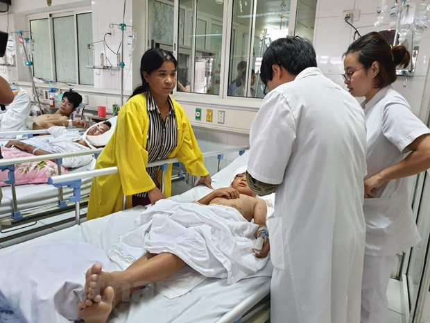 Tre 12 tuoi bi lot da dau, mat hoan toan 2 tai do cho can hinh anh 1