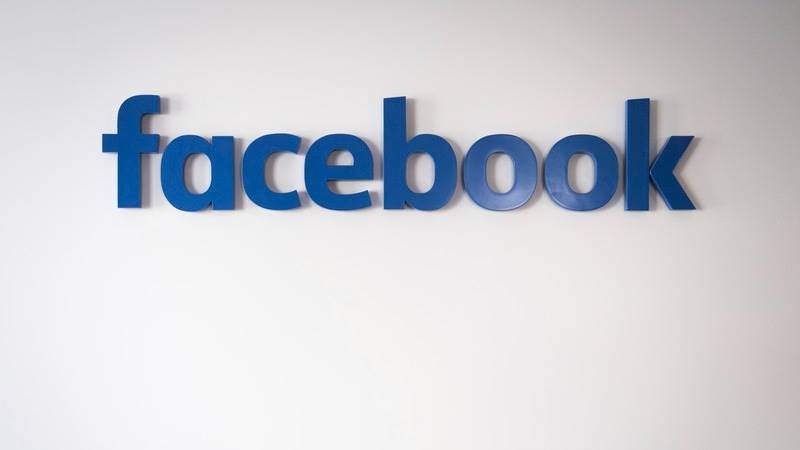 Mang xa hoi Facebook dong y tra nhuan but tin tuc cho bao chi Phap hinh anh 1