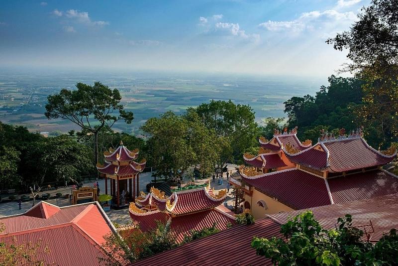 he thong cap treo moi tai khu du lich quoc gia nui ba den chinh thuc di vao hoat dong