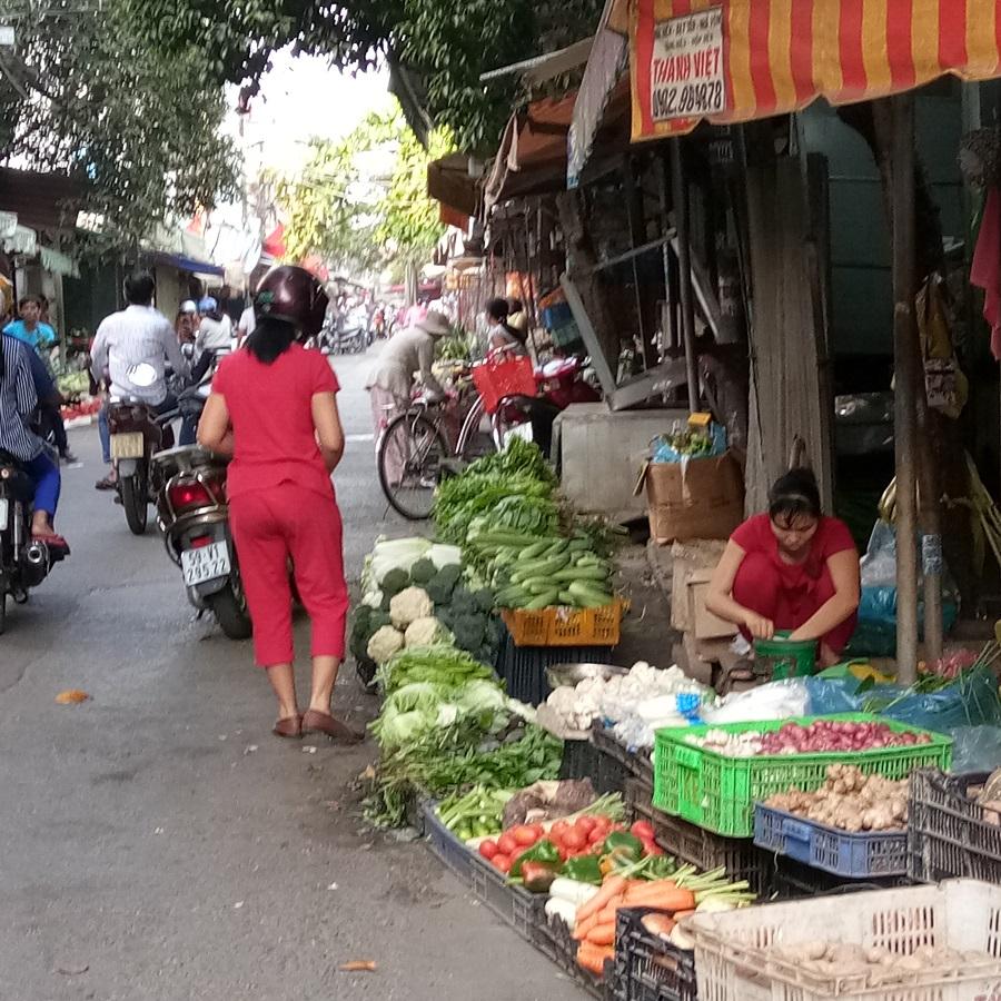 mung 4 tet ky hoi: cho truyen thong hut khach, sieu thi lac dac hinh anh 2