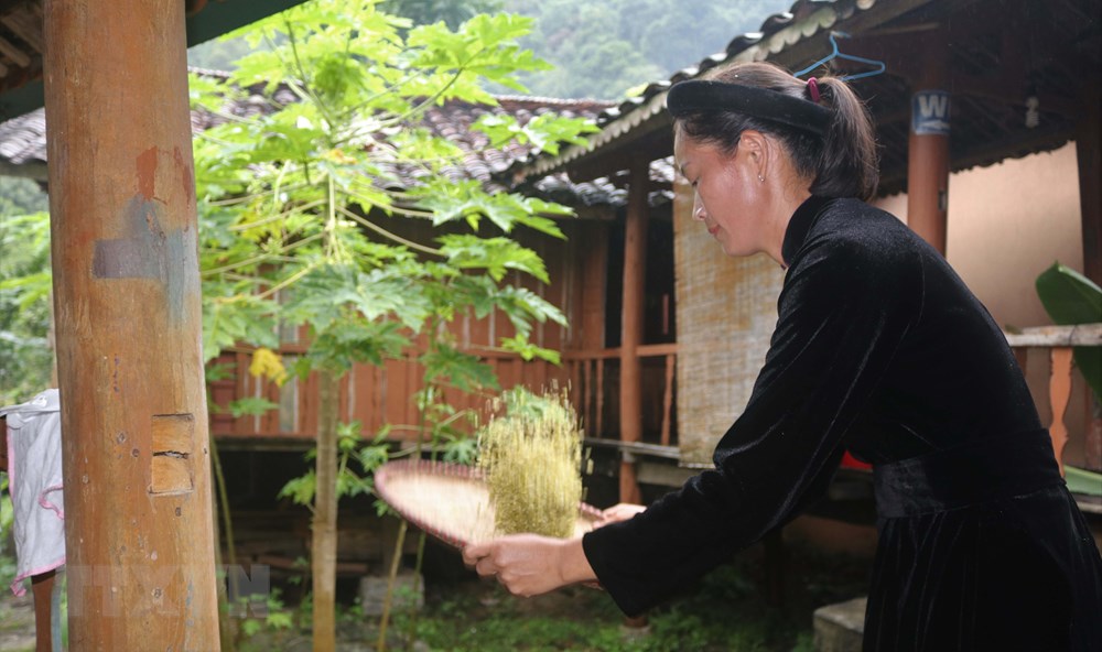 [Photo] Den Cao Bang ngay se lanh, thuong thuc dac san com hinh anh 4