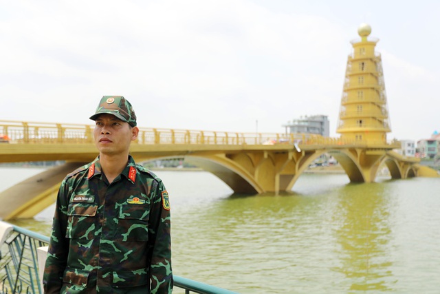 Cận cảnh trận địa pháo hoa tầm cao sẵn sàng khai hỏa dịp Giỗ Tổ Hùng Vương - 1