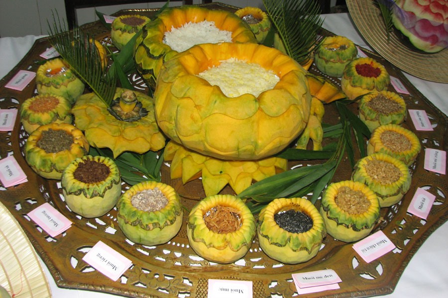 Cơm cung đình Huế.