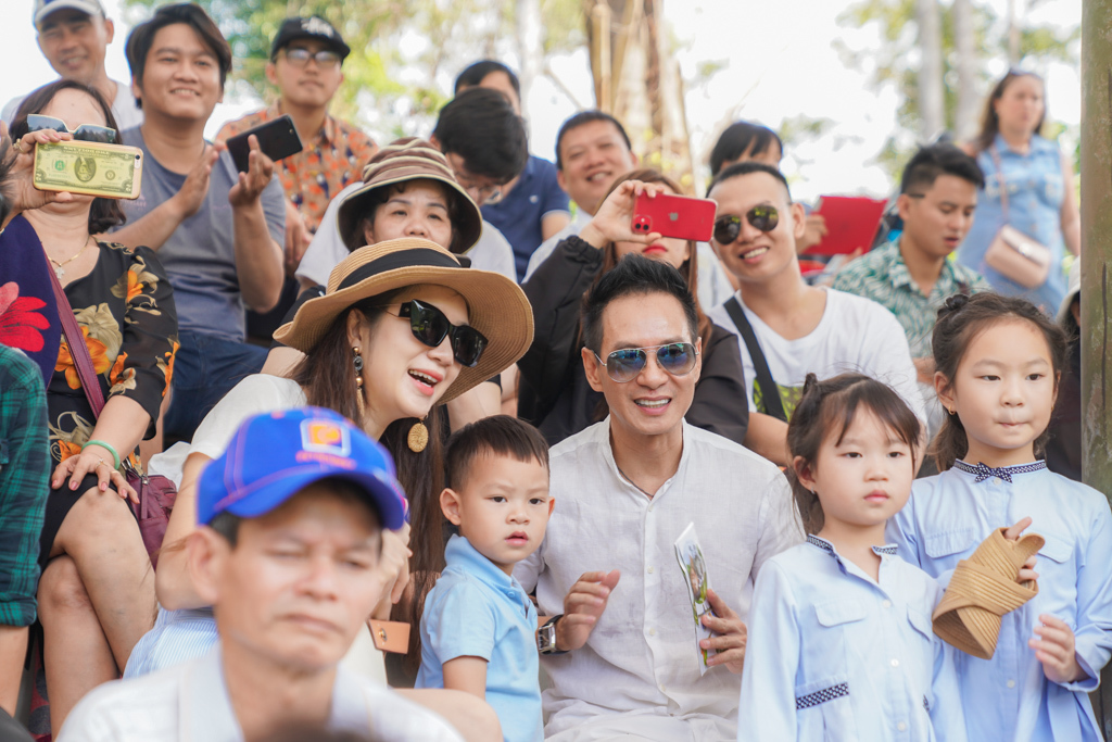 Dàn sao Việt 'đại náo' Vinpearl Land và Safari Phú Quốc