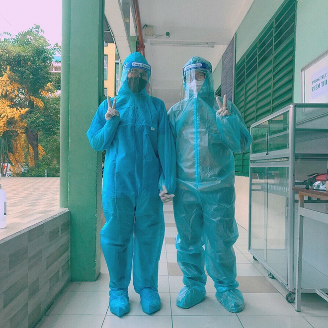 Cặp đôi 10x nên duyên nhờ đi tình nguyện chống dịch ở TPHCM - 1