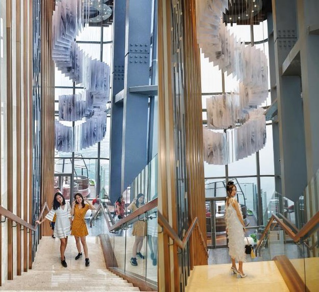 âSá»ng áº£o trÃªn mÃ¢yâ á» ÄÃ i quan sÃ¡t Skyview cao nháº¥t ÄÃ´ng Nam Ã - 5