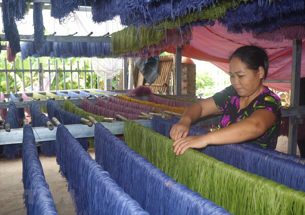 [Photo] Dac san bun kho ngu sac thu hut du khach den Cao Bang hinh anh 2