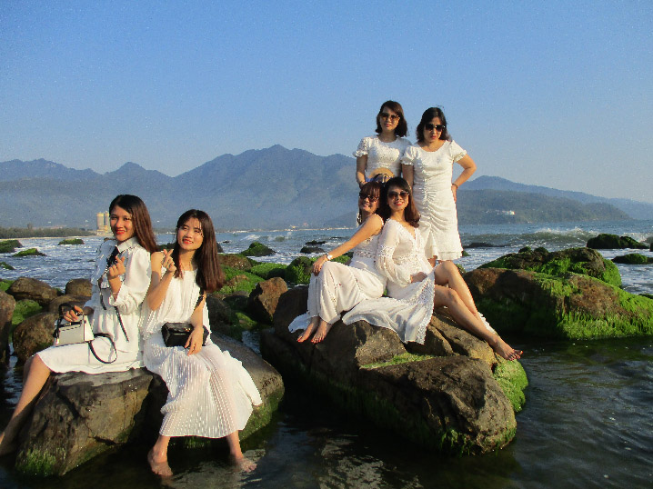 bai ran nam o: diem du lich “cuc hot” cua gioi tre da thanh hinh anh 1