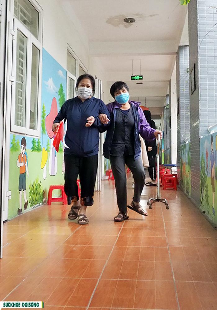 Những hình ảnh Chiến dịch tiêm chủng thần tốc mùa Xuân 2022 - Ảnh 6.