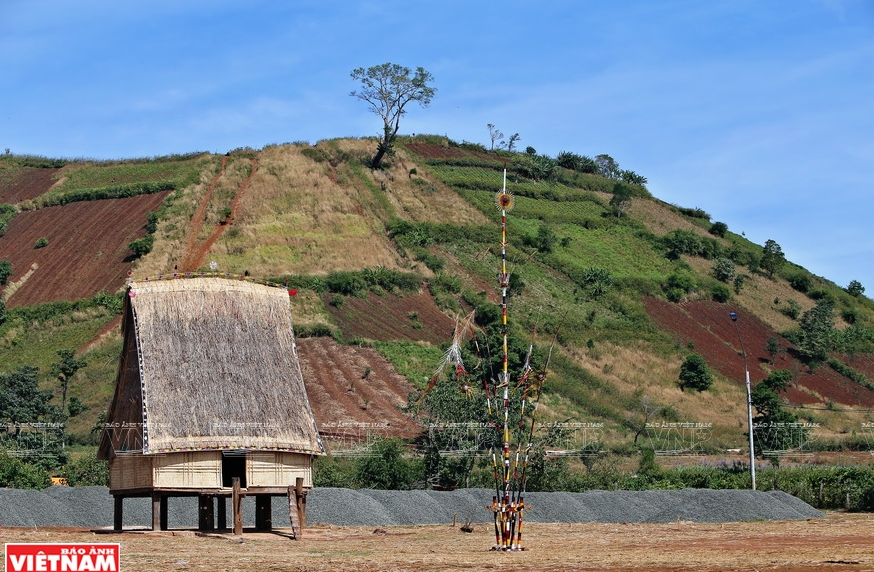 Kham pha ve dep hoang so quyen ru cua nui lua Chu Dang Ya hinh anh 3