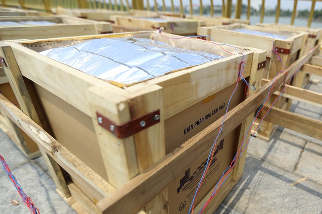 Cận cảnh trận địa pháo hoa tầm cao sẵn sàng khai hỏa dịp Giỗ Tổ Hùng Vương - 11