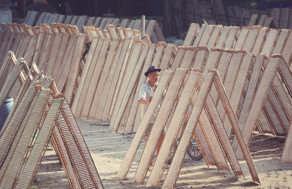 [Infographics] Bac Giang: Phat trien nghe lam banh da nem o Tho Ha hinh anh 2