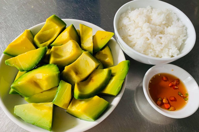 Lạ lùng món cơm với bơ dễ gây nghiện ở vùng đất đỏ Bazan - 4